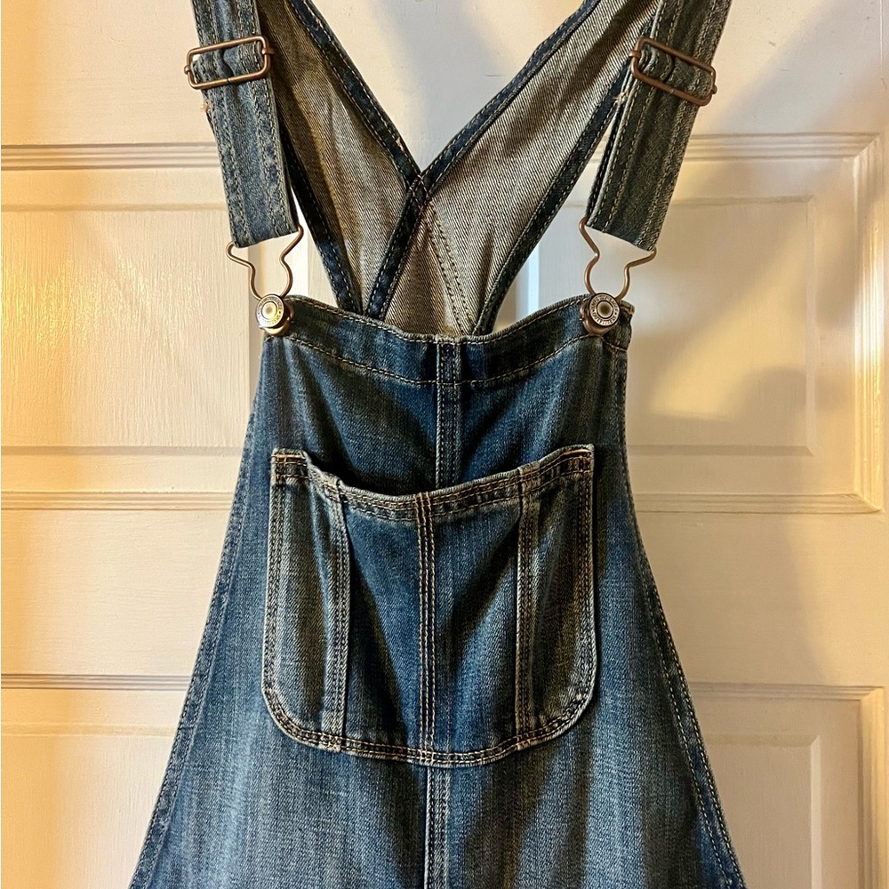 American Eagle distressed overalls - Picture 4 of 8